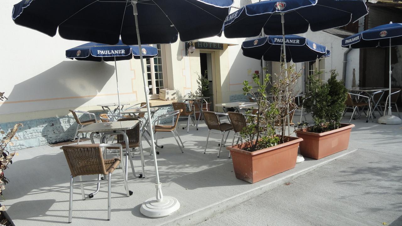 Le Quai 3 Hotel Châteaubriant Buitenkant foto