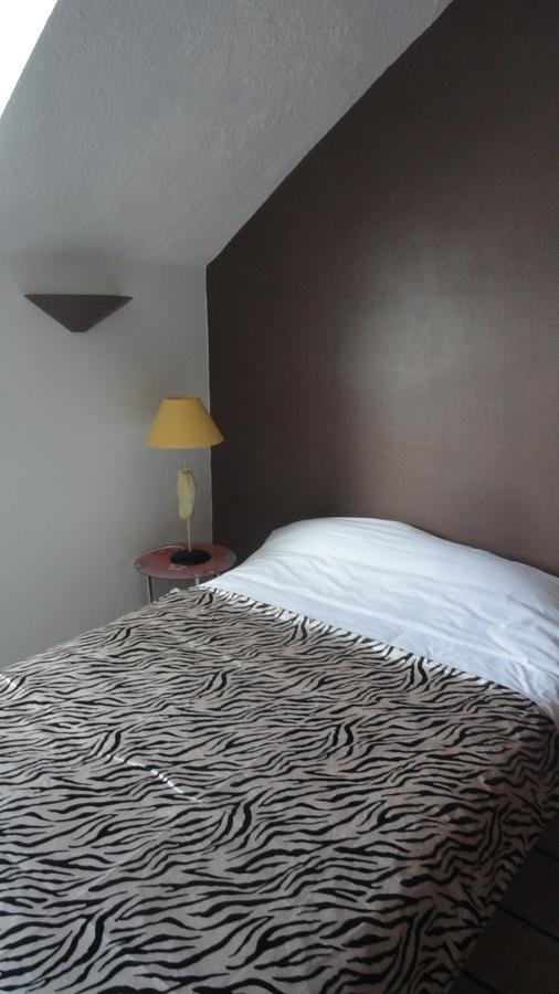 Le Quai 3 Hotel Châteaubriant Buitenkant foto