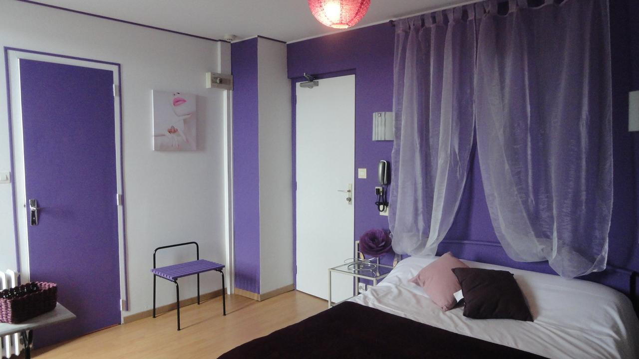 Le Quai 3 Hotel Châteaubriant Buitenkant foto